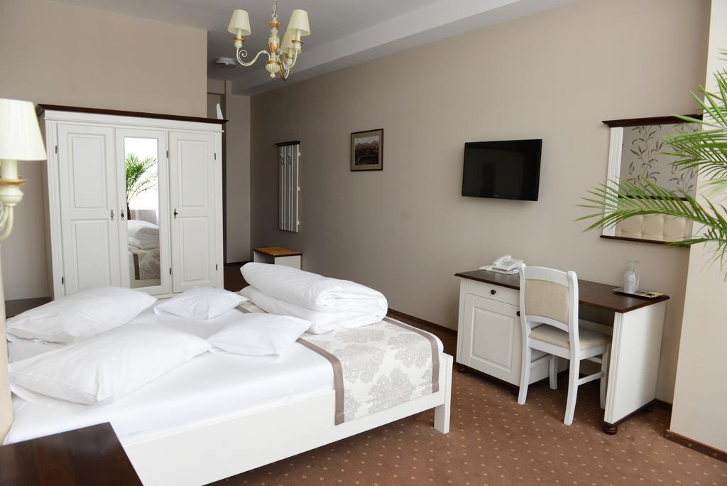 Hotel Europa Baia Mare Oda fotoğraf